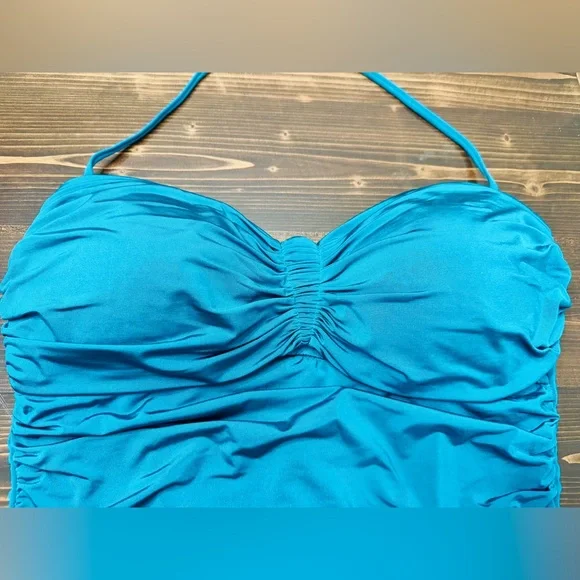 La Blanca Teal One-Piece‎ Swimsuit - Picture 2 of 4